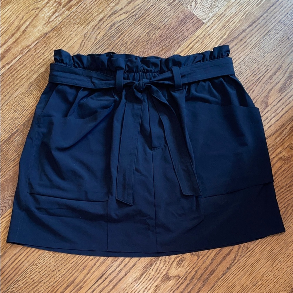 Athleta Black Skirt Skort Sz 8 Removable Belt, Pockets Built in Shorts Like New!
